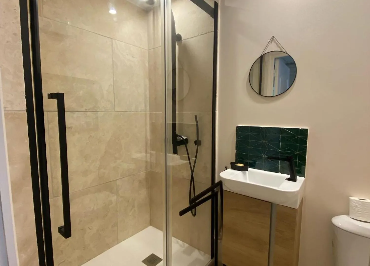 Séjour chez l'habitant Chambre 2 Dans Mas Chez Sofi Maubec  France